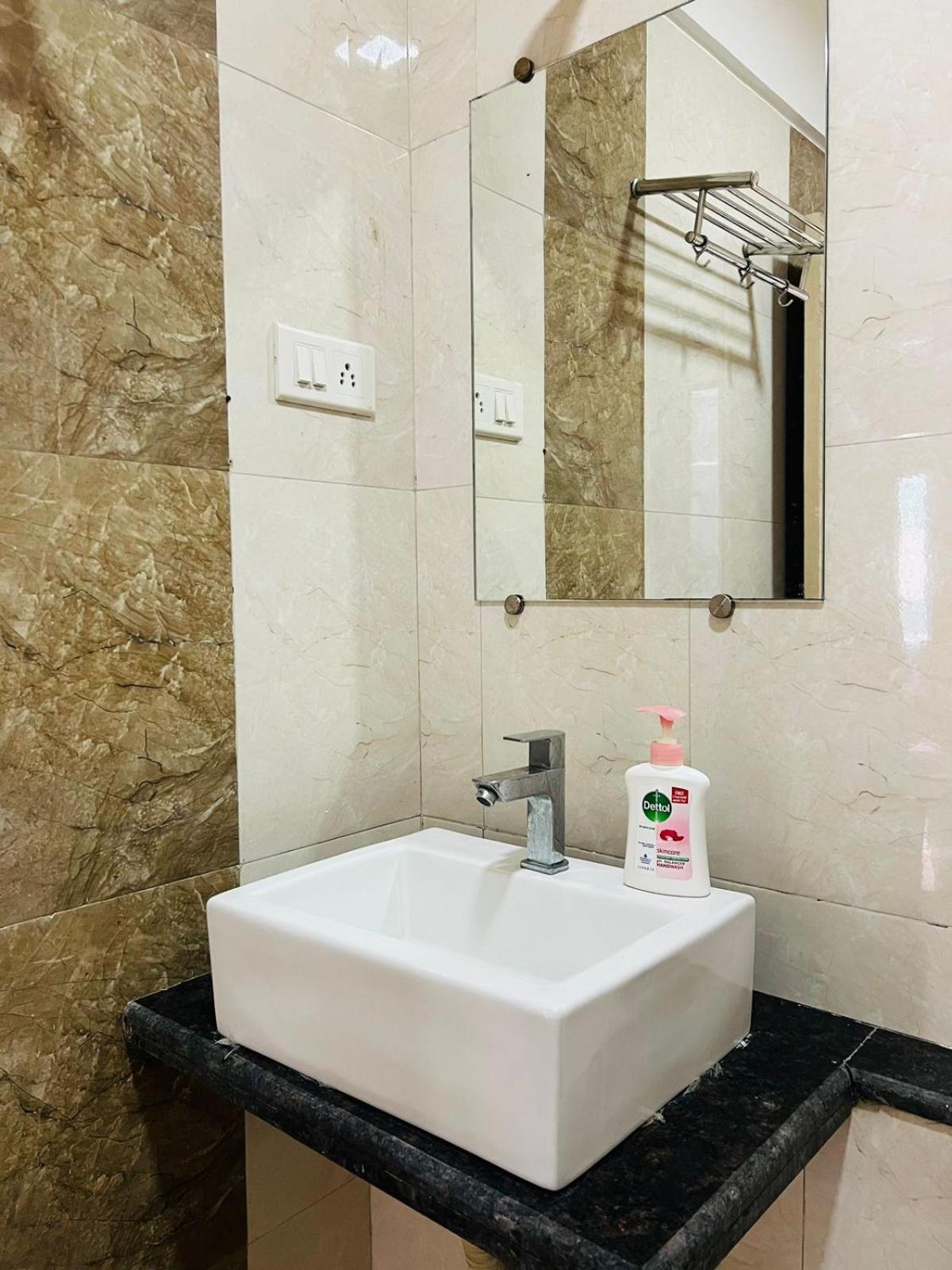Luna Spaces- Near Mumbai International Airport Екстериор снимка