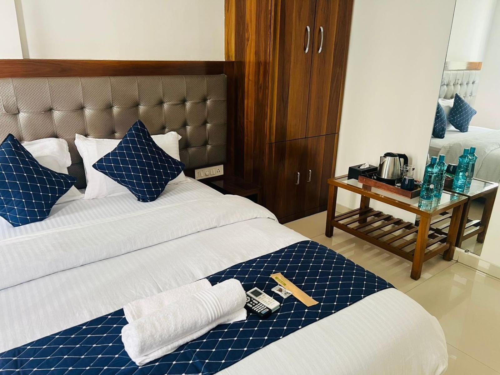 Luna Spaces- Near Mumbai International Airport Екстериор снимка